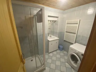 Salle de bains dans l'établissement Eric 2