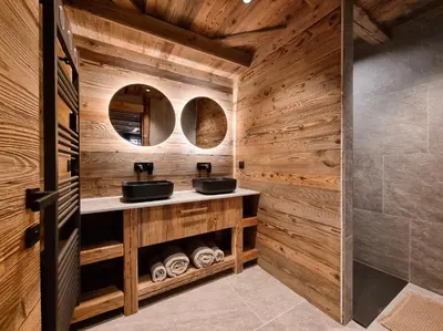 Salle de bains dans l'établissement Alpina Lodge - appartement Premium avec Sauna à Val Cenis