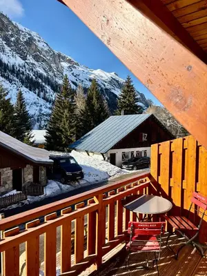 Vue générale sur la montagne ou vue sur la montagne depuis l'appartement