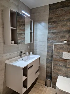 Salle de bains dans l'établissement chez Cyril et Celine