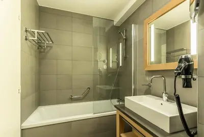 Salle de bains dans l'établissement Résidence Les Monarques - MONARQUES 1003 MAE-0111