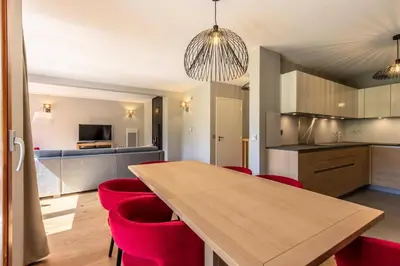 Cuisine ou kitchenette dans l'établissement Résidence Les Monarques - MONARQUES 905 MAE-0151