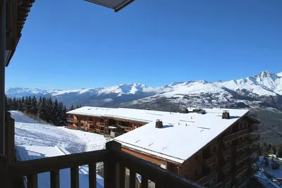 Vue générale sur la montagne ou vue sur la montagne depuis l'appartement