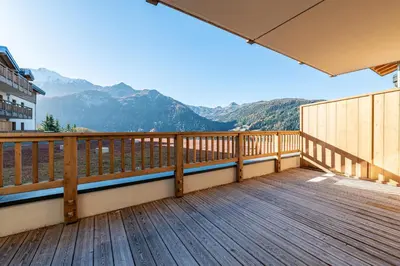Vue générale sur la montagne ou vue sur la montagne depuis l'appartement
