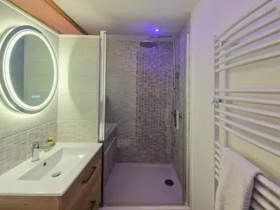 Salle de bains dans l'établissement Le Nuage - 2050 Belle Plagne, F2 Ski aux pieds