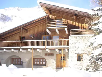 L'établissement Studio pour 3 personnes - Centre de Val d'Isère - Pieds des pistes avec WiFi - FR-1-519-38 en hiver