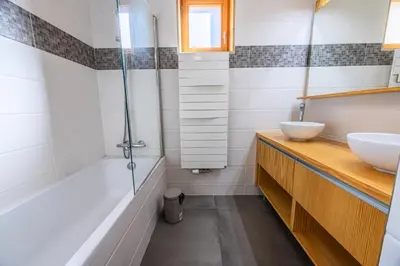 Salle de bains dans l'établissement Résidence L'ecrin - ECRIN A22 MAE-0131