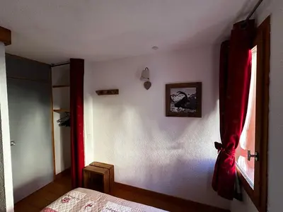 Un ou plusieurs lits dans un hébergement de l'établissement Appartement spacieux au cœur de Belle Plagne - 5 pers - FR-1-181-2849