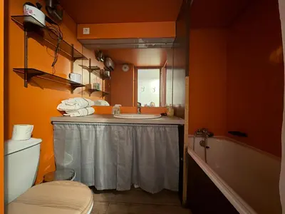 Salle de bains dans l'établissement Studio centre Val d'Isere