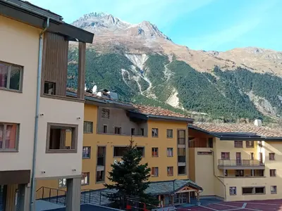 Vue générale sur la montagne ou vue sur la montagne depuis l'appartement