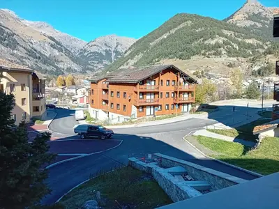 Vue générale sur la montagne ou vue sur la montagne depuis l'appartement