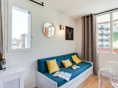 Coin salon dans l'établissement RPP B142 -APPARTEMENT 4 PERS pieds des pistes