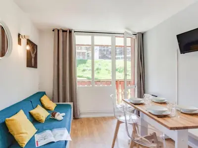 Télévision ou salle de divertissement dans l'établissement RPP B142 -APPARTEMENT 4 PERS pieds des pistes