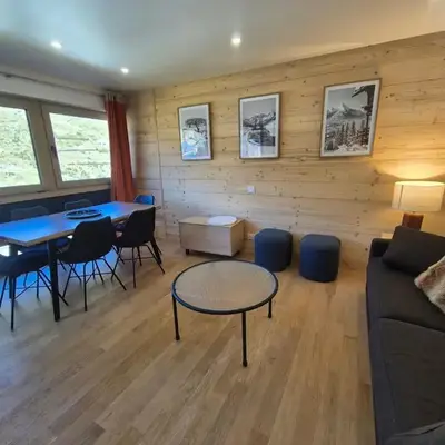 Appartement rénové avec balcon