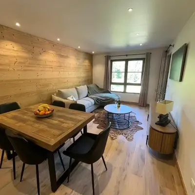 Ski In-Ski Out Luxe Chalet Apartment in Arc 1950 - Newly Renovated