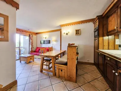 Cuisine ou kitchenette dans l'établissement Résidence Roselend - Charmant appartement de 3 pièces situé dans une résidence au village du Chantel, proche des pistes et avec piscine. MAE-4441
