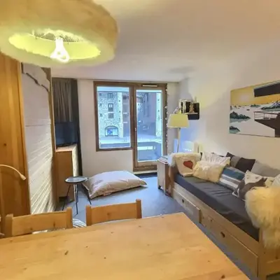 Confortable 2 pièces à Val-d'Isère avec balcon sud