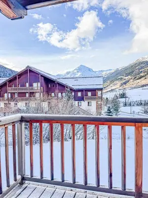 Vue générale sur la montagne ou vue sur la montagne depuis l'appartement