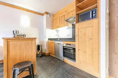 Cuisine ou kitchenette dans l'établissement Résidence Le Criterium - Résidence Le Critérium 3Chalet E Appartement 4 MAE-7721