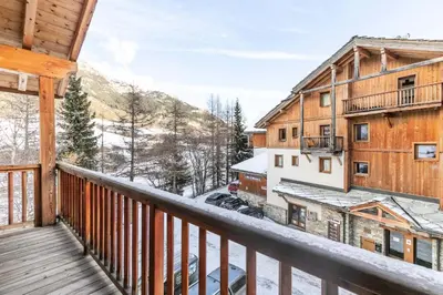 Vue générale sur la montagne ou vue sur la montagne depuis l'appartement