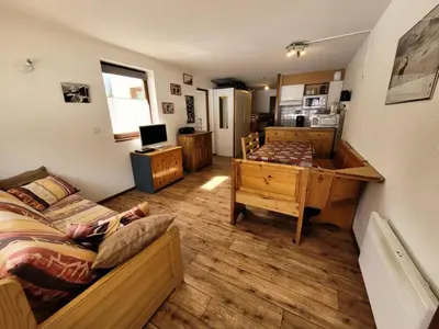 Cuisine ou kitchenette dans l'établissement Résidence Le Soliet 2 - 2 Pièces pour 6 Personnes MAE-7771