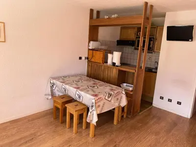 Cuisine ou kitchenette dans l'établissement Résidence Albaron - Studio coin montagne - 4 personnes MAE-7801