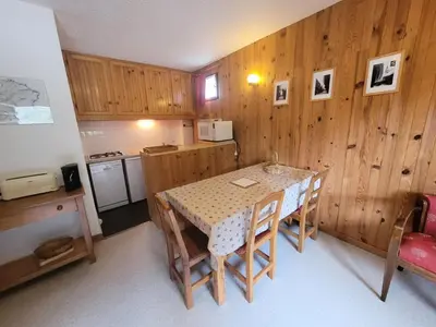 Cuisine ou kitchenette dans l'établissement Résidence Trolle-soldanelle - Appartement 4 personnes fonctionnel MAE-7811