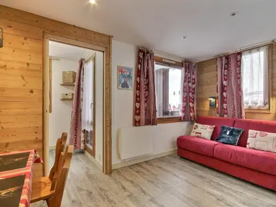 Coin salon dans l'établissement Studio-cabine rénové 4 pers, balcon, Belle Plagne - FR-1-455-264