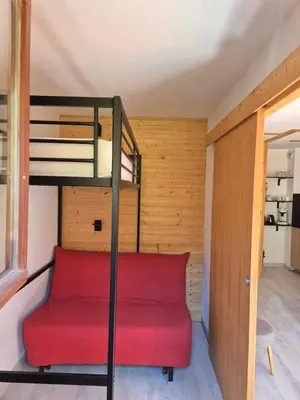 Un ou plusieurs lits dans un hébergement de l'établissement HB 1613 - Beau T2, 5pers, ski aux pieds