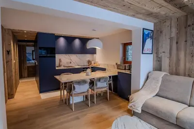 Coin salon dans l'établissement Superb renovated apartment Turios 1