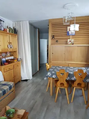 Cuisine ou kitchenette dans l'établissement MyHome PRA37 - Emplacement exceptionnel - T2 6 pax - dernier etage vue montagne