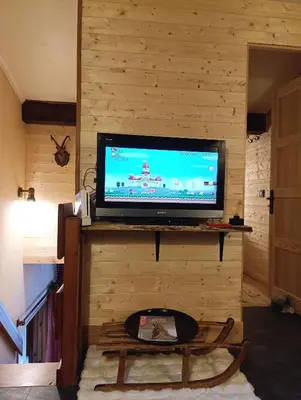 Télévision ou salle de divertissement dans l'établissement La grange d'Alexandre 6 personnes