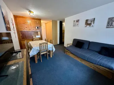 Cuisine ou kitchenette dans l'établissement Tignes : Appartement 6 pers, 41 m², Vue sur pistes - FR-1-449-194