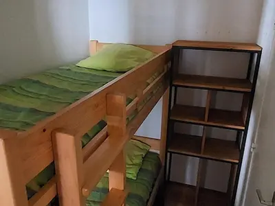 Un ou plusieurs lits dans un hébergement de l'établissement Tignes : Appartement 6 pers, 41 m², Vue sur pistes - FR-1-449-194