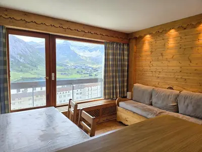 Vue générale sur la montagne ou vue sur la montagne depuis l'appartement