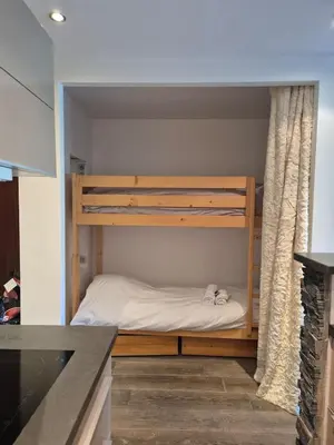 Un ou plusieurs lits dans un hébergement de l'établissement BEC 563 - Beautiful apartment T2 lake view