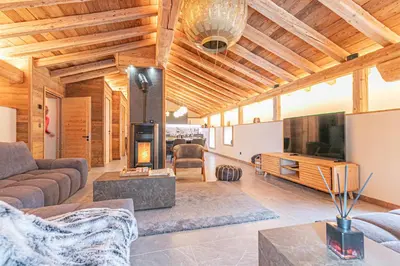 Télévision ou salle de divertissement dans l'établissement La Caretta - Vieux village - Appartement 10 personnes 150m2