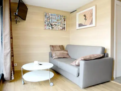 Coin salon dans l'établissement Résidence Palafour - Studio profitant d'une vue sur la grande motte MAE-8154