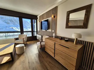 Coin salon dans l'établissement Résidence Bec Rouge - Appartement rénové·Skis aux pieds·Balcon MAE-1061