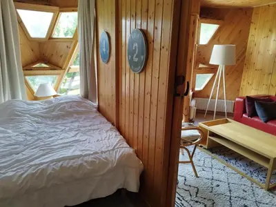 Un ou plusieurs lits dans un hébergement de l'établissement Appartement 3 pièces La Daille - Ski aux pieds, balcon, 4-5 personnes - FR-1-518-161