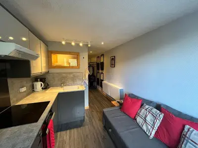 Cuisine ou kitchenette dans l'établissement Charmant studio - pied des pistes