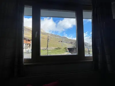 Vue générale sur la montagne ou vue sur la montagne depuis l'appartement