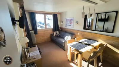 Coin salon dans l'établissement Appartement Les Gémeaux - La Plagne - Belle Plagne