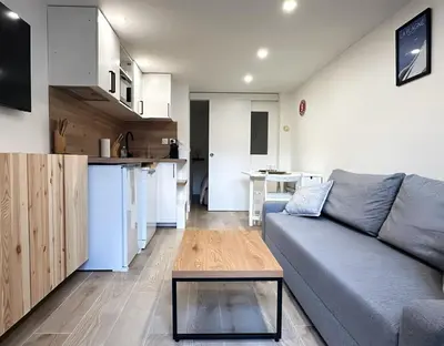 Cuisine ou kitchenette dans l'établissement l'Ourson appartement central champagny la plagne
