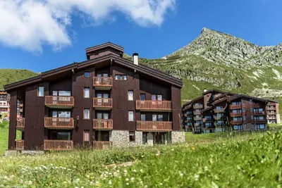 Vue générale sur la montagne ou vue sur la montagne depuis l'appartement