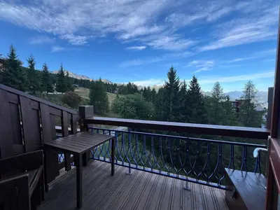 Balcon ou terrasse dans l'établissement Duplex skis aux pieds pour 6 à Arc 1800 avec balcon - FR-1-411-951