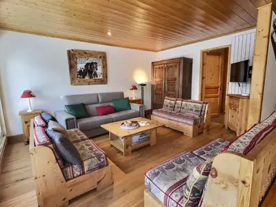 Plan de l'établissement Appartement 3 pièces pour 6 pers., proche pistes de ski, WIFI, Val d'Isère - FR-1-411-972