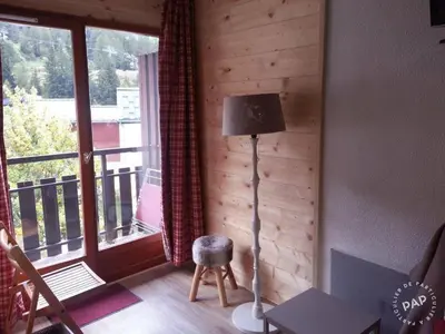 Coin salon dans l'établissement STUDIO - LA TRIADE - 50m remontée VAL CENIS LE HAUT