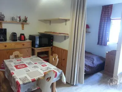 Cuisine ou kitchenette dans l'établissement STUDIO - LA TRIADE - 50m remontée VAL CENIS LE HAUT