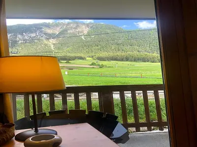 Vue générale sur la montagne ou vue sur la montagne depuis l'appartement